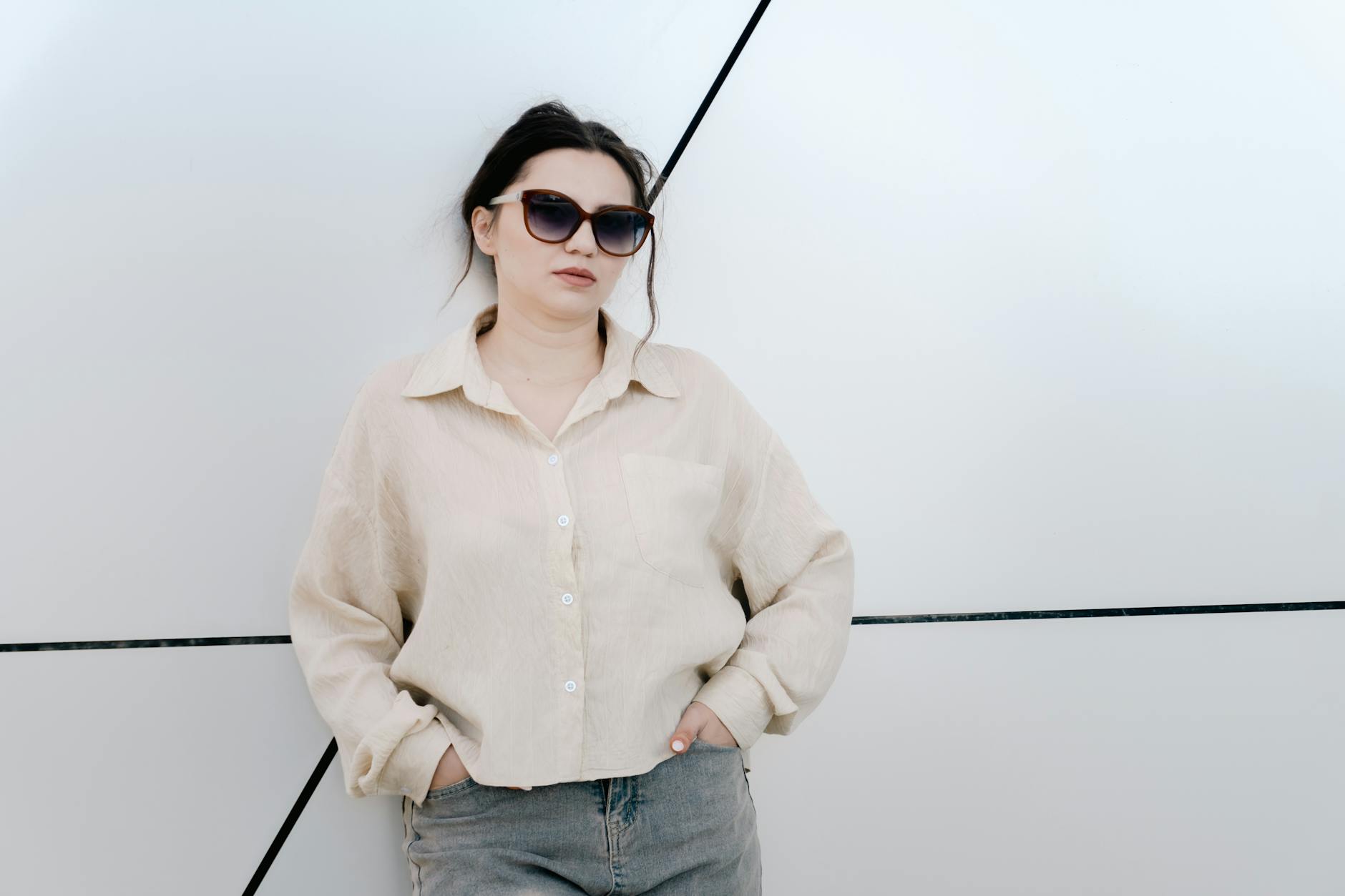 21 Cute Outfit Ideas You'll Want to Copy This Year 15 7 oversized buttondown shirt dress idea