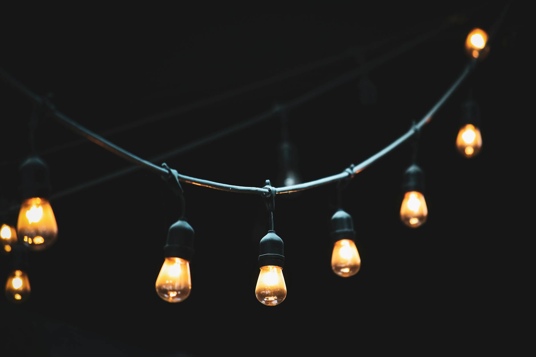 fairytale lighting with string bulbs idea